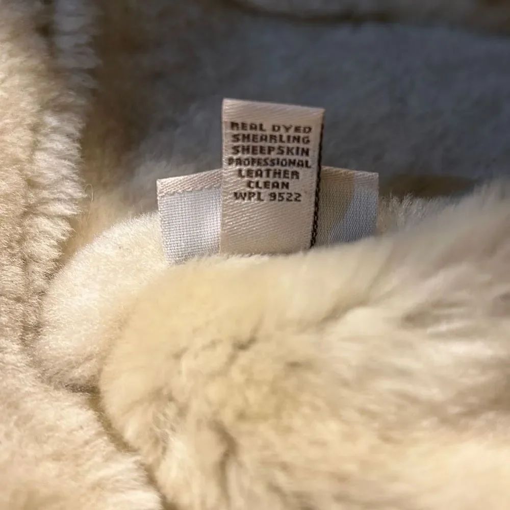 UGG Shearling Bucket Hat One Size - Picture 6 of 9